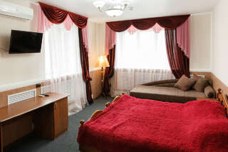 Гостиница Лабиринт Гороховец Трехместный номер Делюкс-1