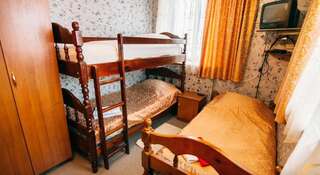 Гостиница Лабиринт Гороховец Бюджетный двухместный номер с 2 отдельными кроватями-10